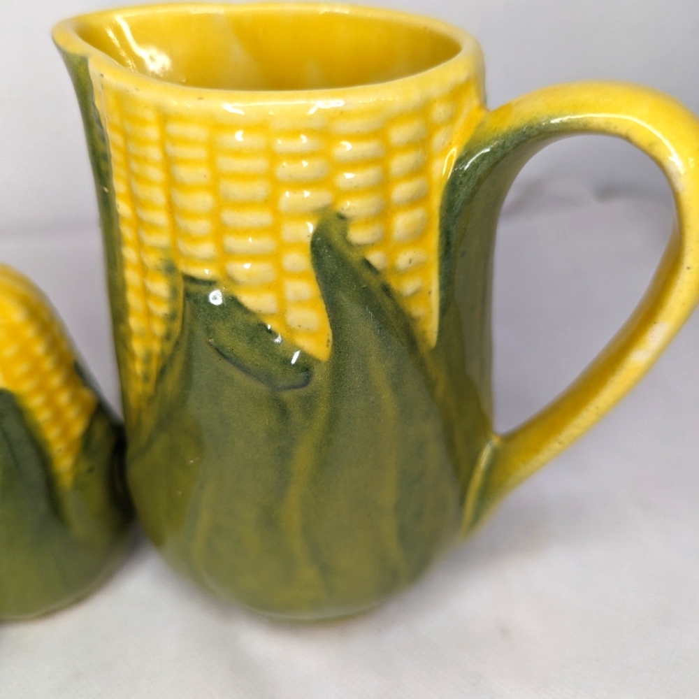 Vintage 1950's Shawnee Pottery Corn King Salt & Pepper Creamer - Picture 3 of 6